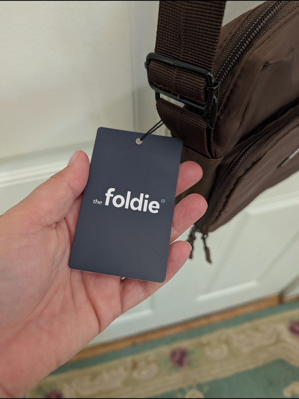 NWT The Foldie Brown Sling Bag - Picture 8 of 11